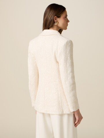 oltre Blazer in White