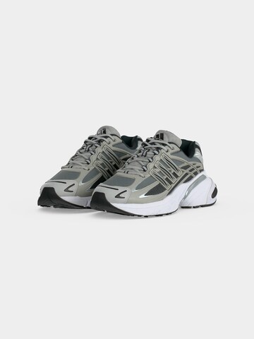 ADIDAS ORIGINALS - Sapatilhas baixas 'Adistar XLG 2.0' em cinzento