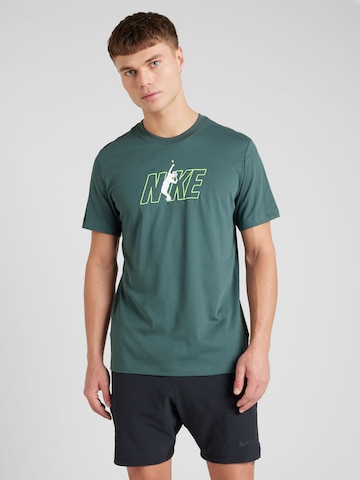 T-Shirt fonctionnel NIKE en vert : devant