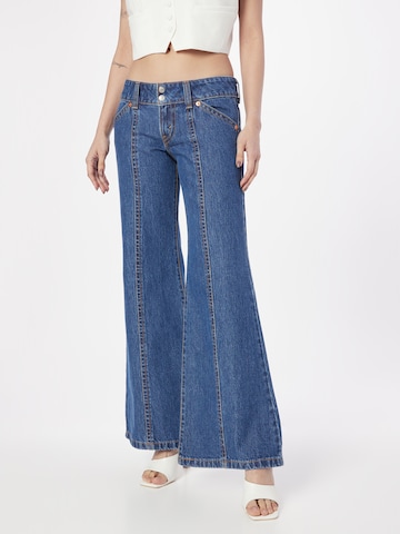 LEVI'S ® Wide leg Jeans 'Noughties Big Bells' in Blue: front