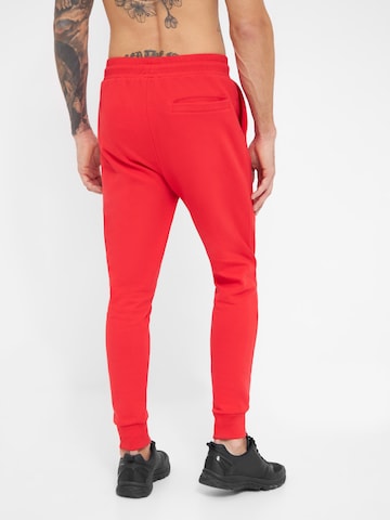 Effilé Pantalon 'Equip' BENCH en rouge