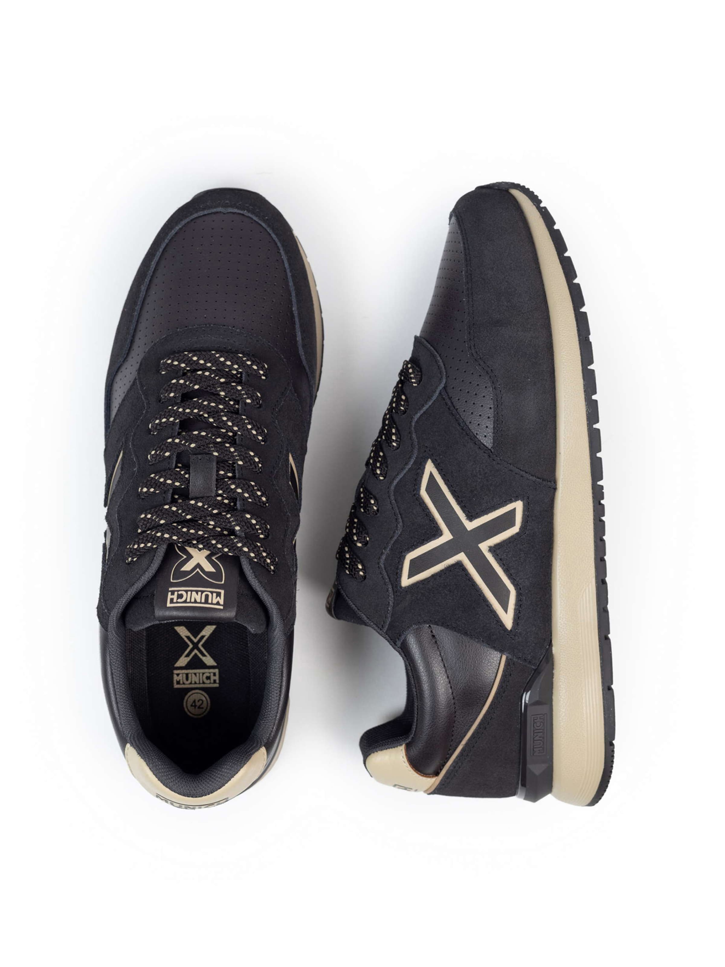 Baskets basses 'DASH' MUNICH en gris