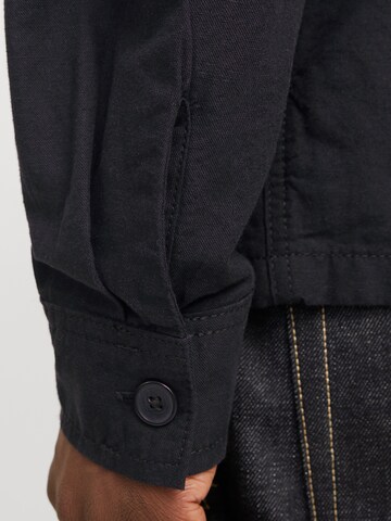 JACK & JONES Comfort fit Button Up Shirt in Black
