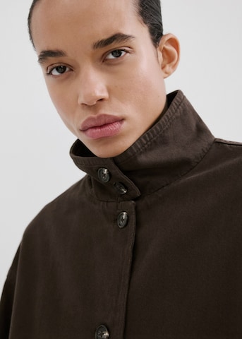 MANGO Välikausitakki 'Eugenie' värissä ruskea