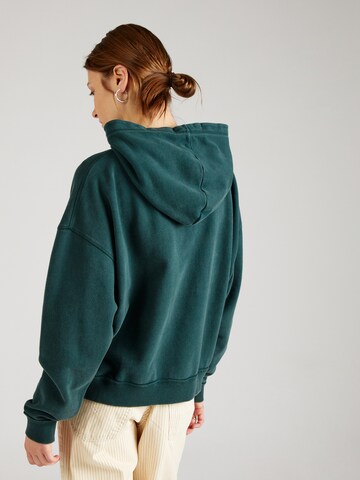 Superdry - Sweatshirt 'Essentials' em verde