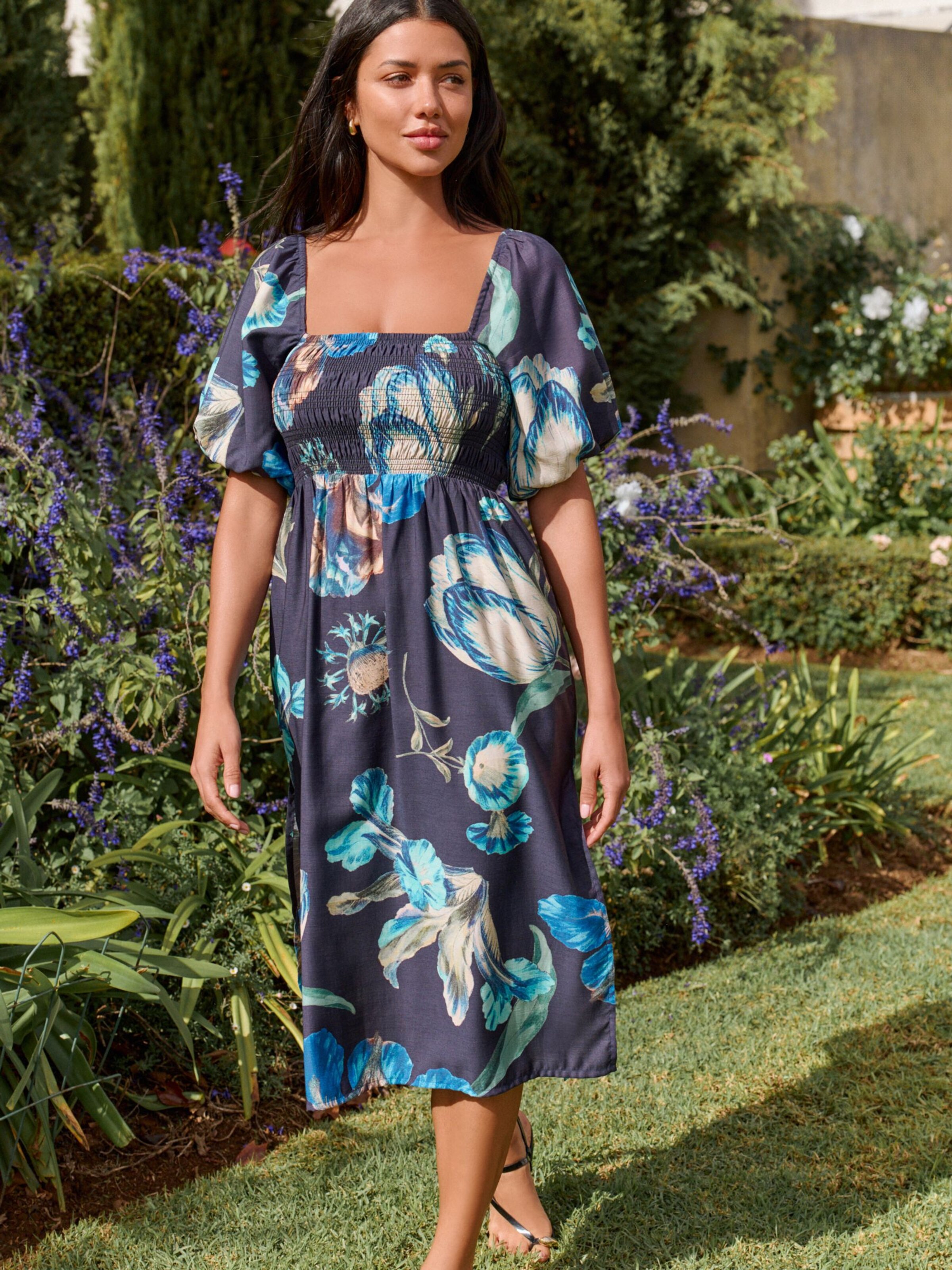 Next Rochie pe Albastru, Bleumarin, Albastru Deschis | ABOUT YOU