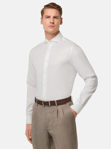 Boggi Milano Regular Fit Hemd in Weiß: Vorderseite