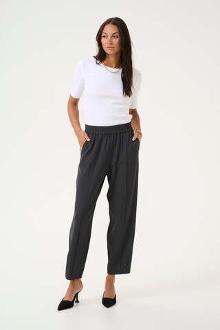 Effilé Pantalon 'Signa' Kaffe en noir