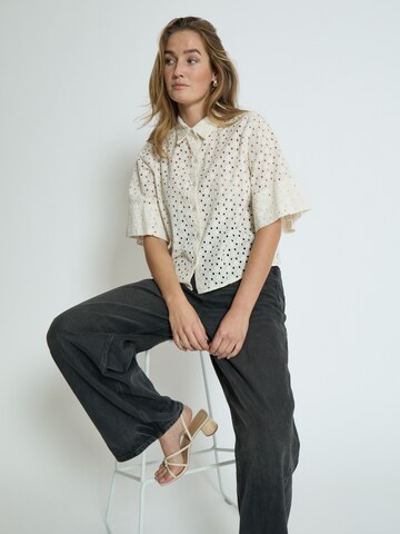 Camicia da donna 'Haze' di Peppercorn in bianco