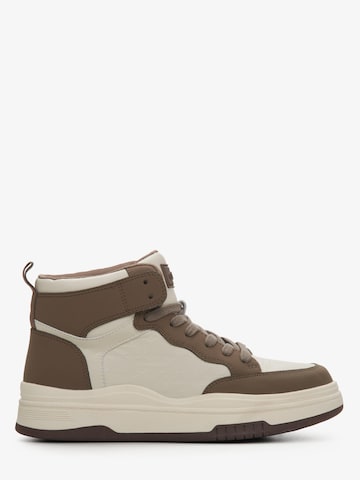 Estro Sneakers hoog '22-889' in Beige: voorkant