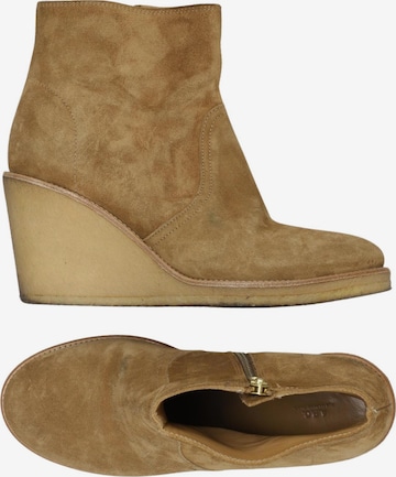 A.P.C. Dress Boots in 38 in Brown: front