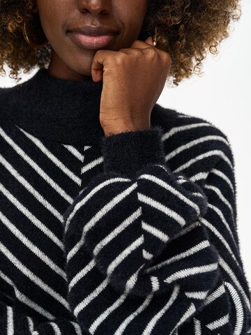 Blue Shadow Sweater in Black