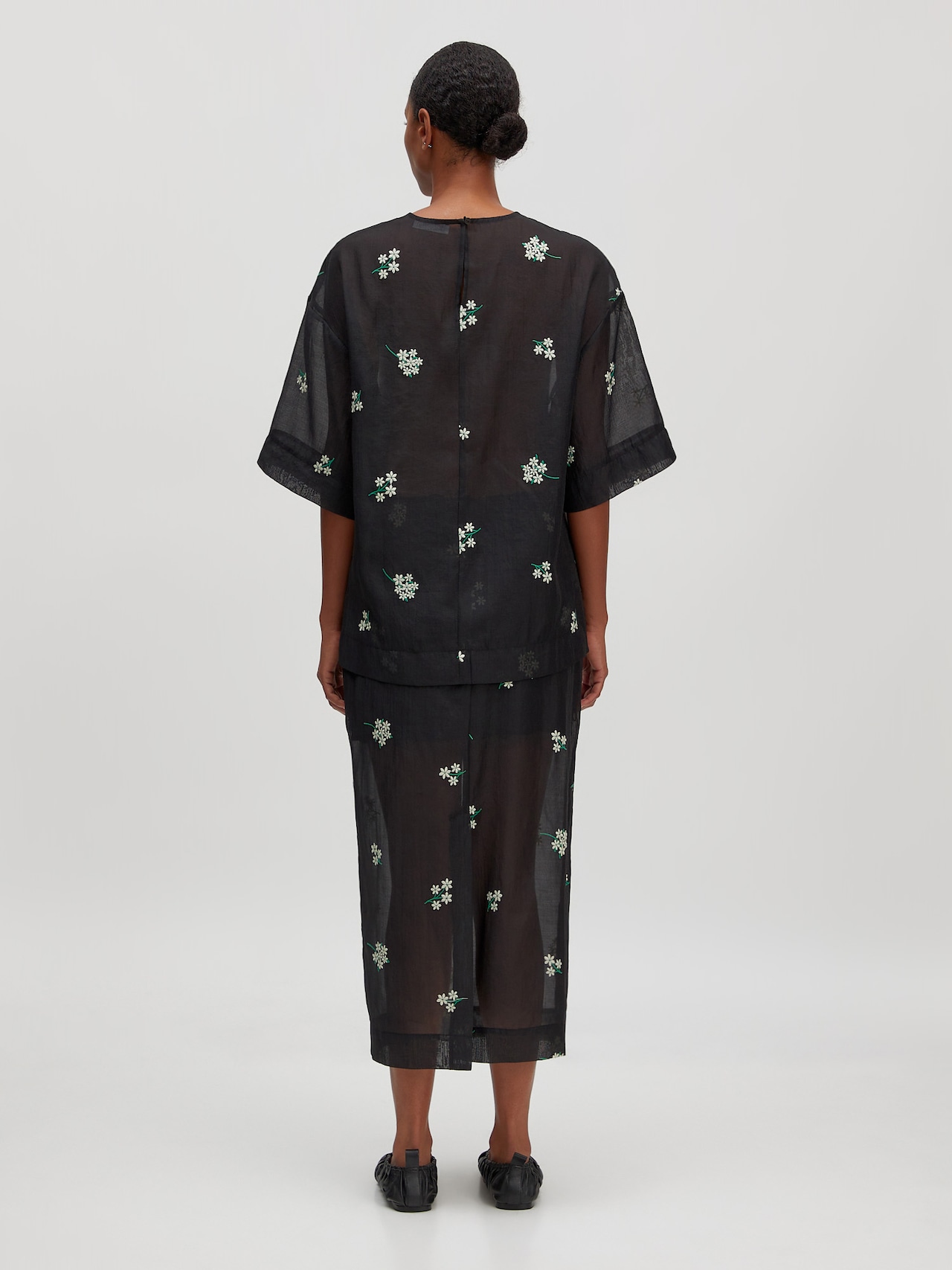 EDITED Nieuwigheden Blouse 'Catherine' Zwart