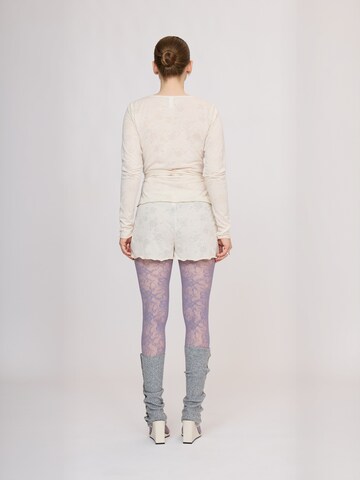 Résumé Top ' OdaRS ' in White: back