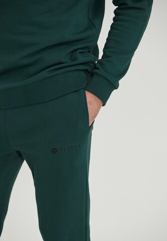 Virtus Tapered Sportbroek 'Hotown' in Groen