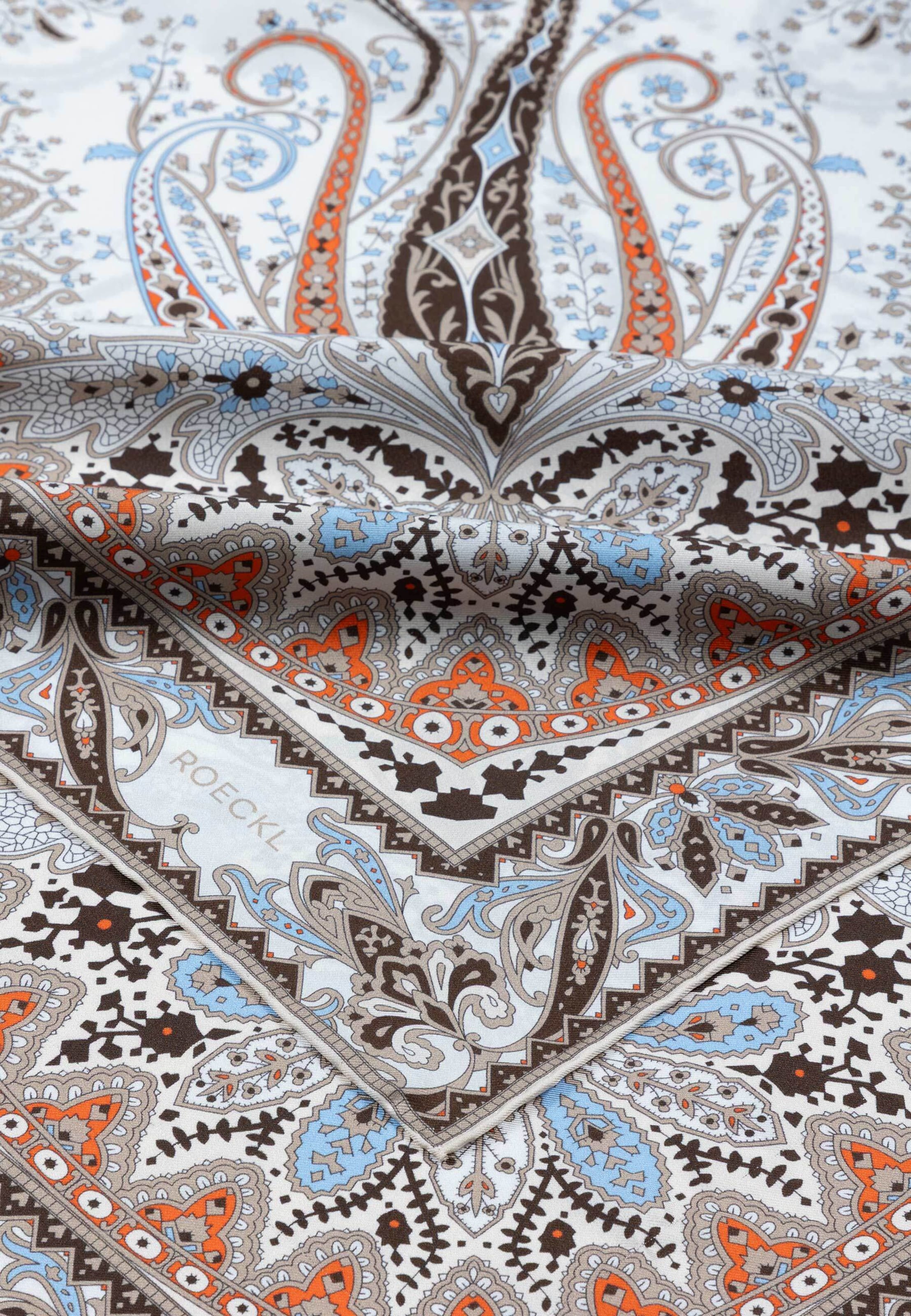 Foulard ' PAISLEY DREAMS ' di Roeckl in beige