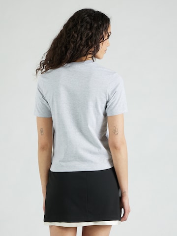 Juicy Couture Футболка 'The Runner' в Серый