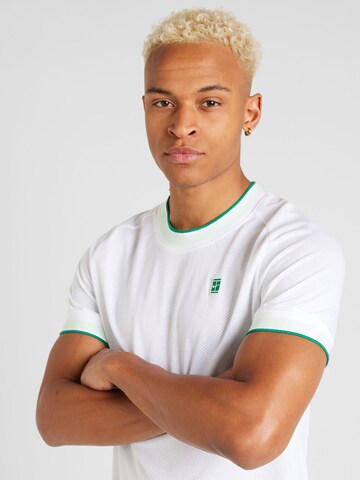 NIKE - Camisa funcionais 'HERITAGE' em branco