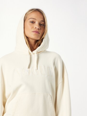 PUMA Sweatshirt in Beige