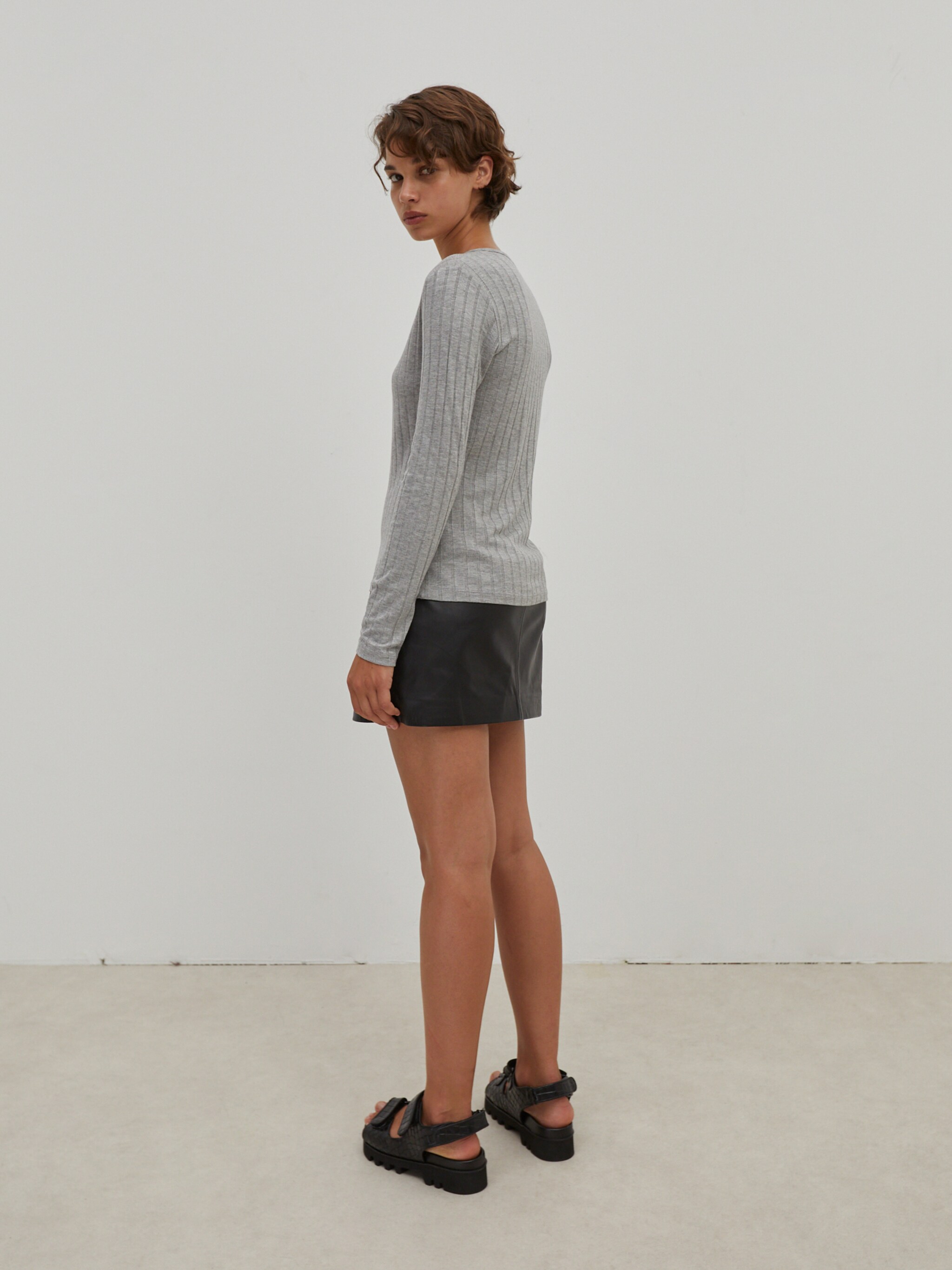 EDITED Produits T-shirt 'Anjana' gris chiné