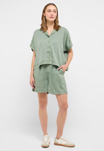 MUSTANG Loosefit Shorts 'Charlottesville' in Grün: Vorderseite