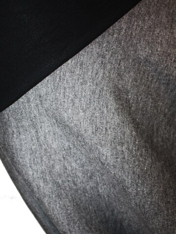 dunkle design Skirt 'Punta die Roma' in Grey: front