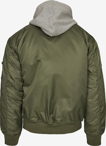 Brandit Зимняя куртка в Зеленый