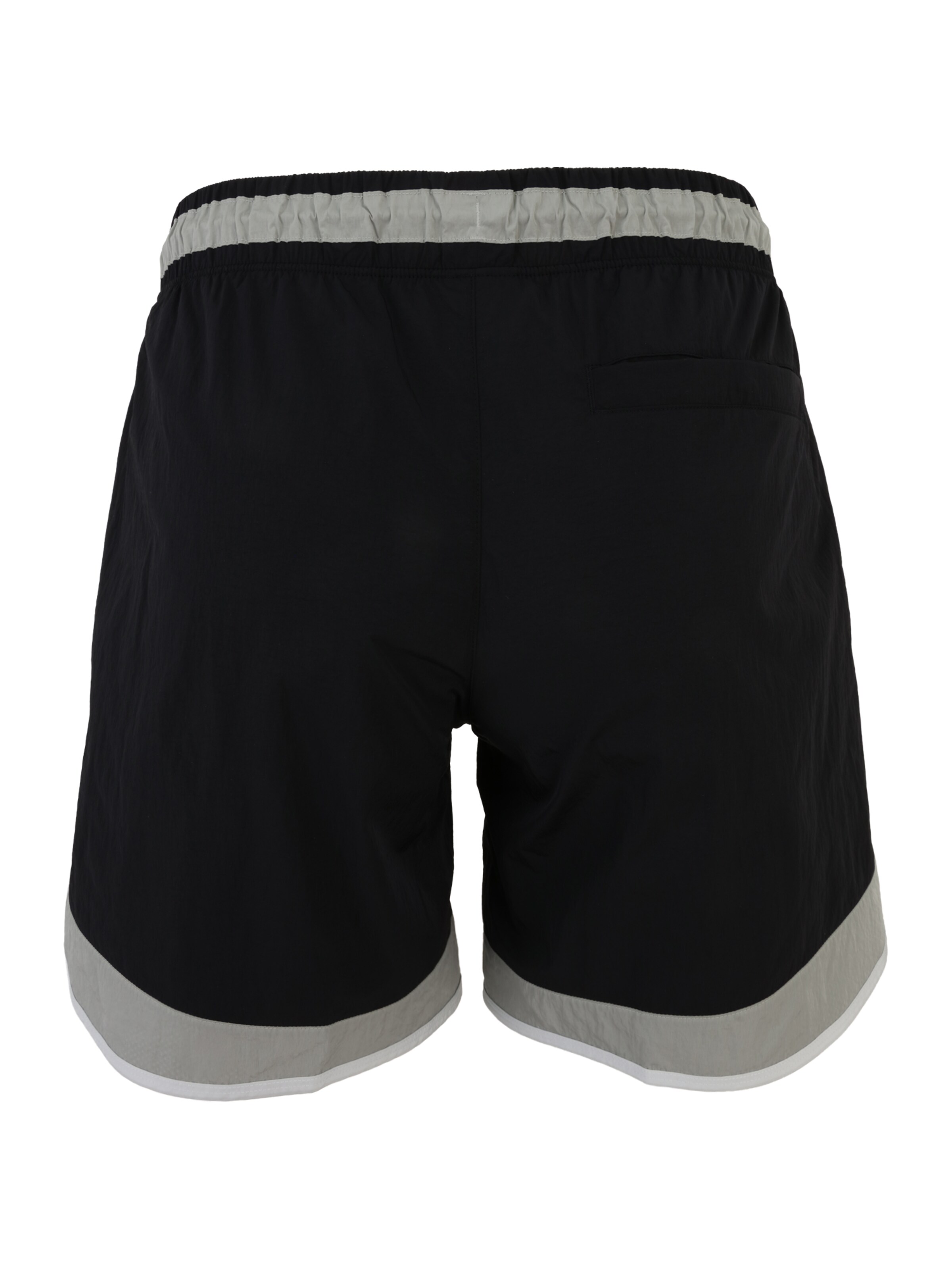 UNDER ARMOUR Regularen Športne hlače | črna barva