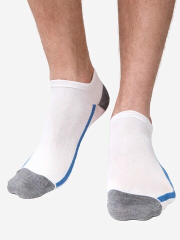 Nur Die Socks in White