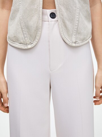 Regular Pantalon à plis Pull&Bear en blanc