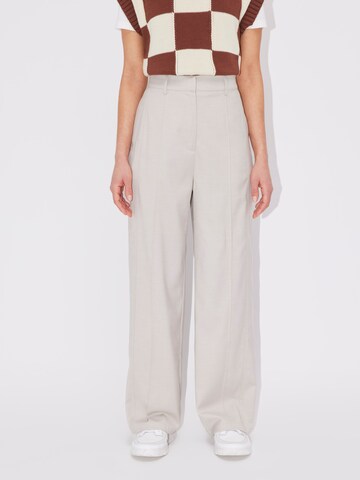 Regular Pantalon à plis 'Elvira' LeGer by Lena Gercke en gris : devant