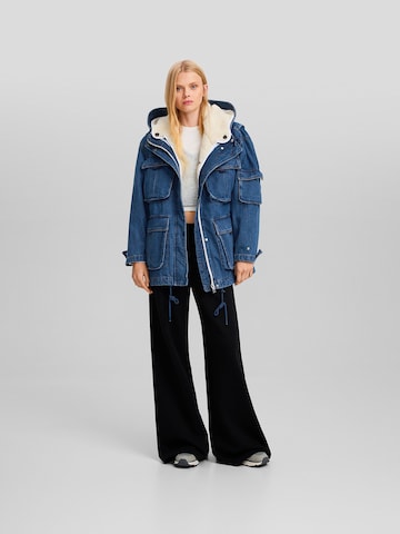 Bershka Zimní parka – modrá