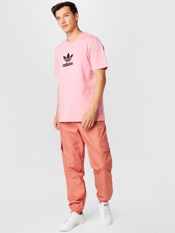 ADIDAS ORIGINALS T-Shirt 'Trefoil Series' in Pink