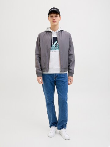 JJ Rebel - Sudadera 'JREBRAVEN' en blanco