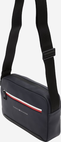 TOMMY HILFIGER Válltáska 'Essential' - kék