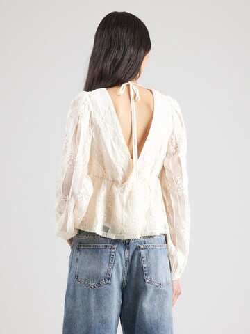 Gina Tricot Блузка в Бежевый