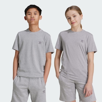 T-Shirt 'Trefoil Essentials' ADIDAS ORIGINALS en gris : devant