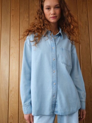 Next Blouse in Blauw: voorkant