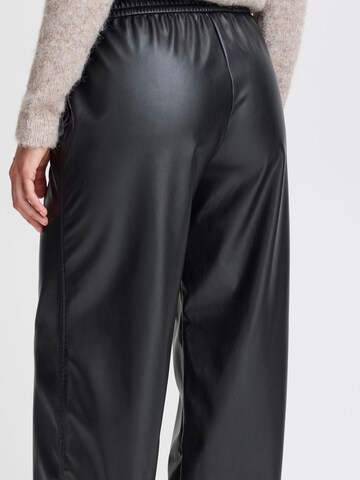 b.young Loose fit Pants in Black