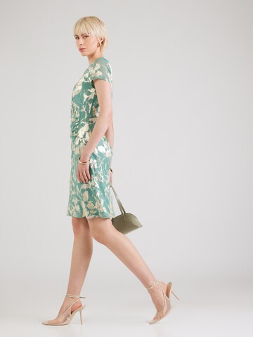Robe de cocktail Vera Mont en vert