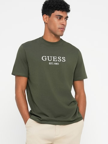 GUESS Bluser & t-shirts i grøn