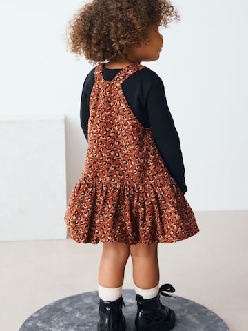 Rochie de la Next pe maro
