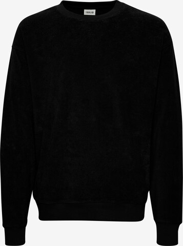 !Solid Sweater in Black: front