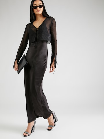 Gina Tricot Aftonklänning i svart