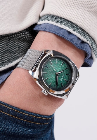 GUESS Uhr 'MARSHALL' in Silber