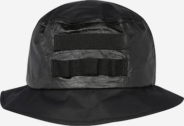 ARMANI EXCHANGE Hatt i svart