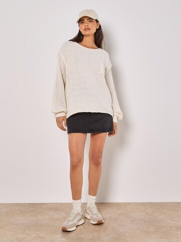 Pull-over Apricot en blanc