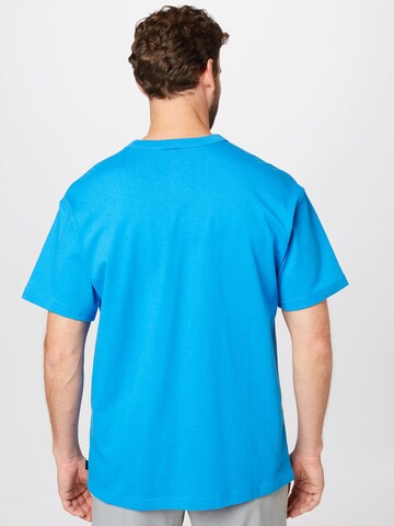 Nike Sportswear Shirt 'Essential' in Blauw