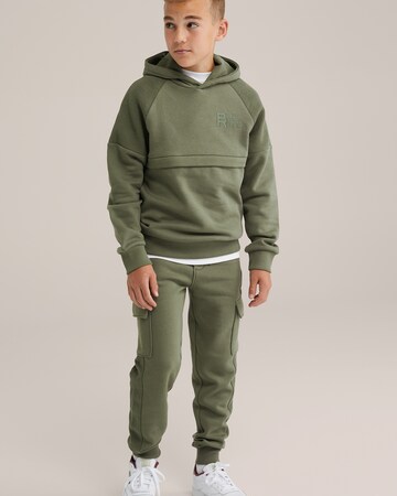 WE Fashion Свитшот в Зеленый