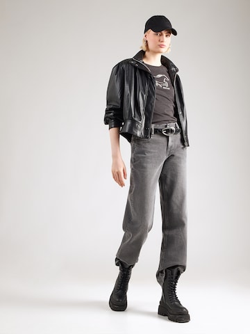 Tricou 'STYLE LOA' de la MUSTANG pe negru